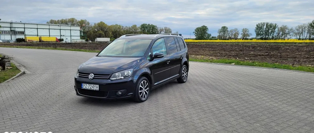 samochody osobowe Volkswagen Touran cena 32000 przebieg: 181000, rok produkcji 2011 z Kostrzyn